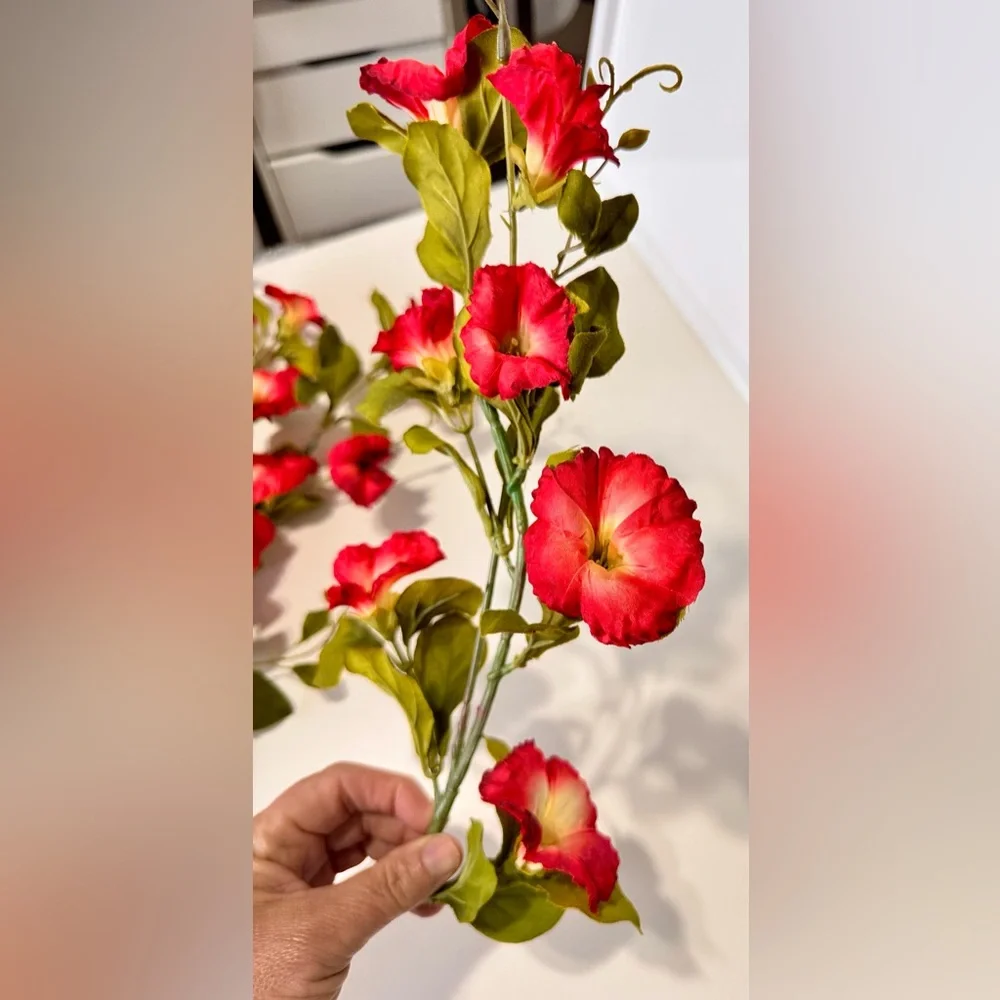 5 Red Petunia Flower Stems Floral Arrangement Faux Flowers LIFELIKE Garland